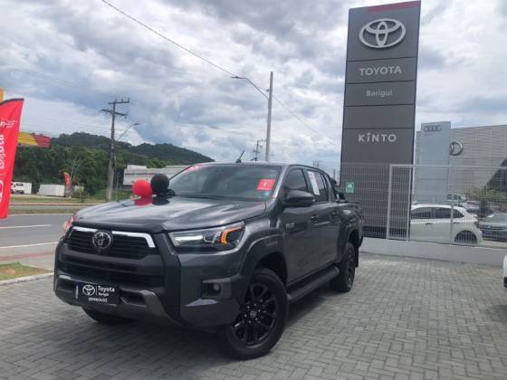 TOYOTA HILUX 2.8 D-4D TURBO DIESEL CD CONQUEST 4X4 AUTOMÁTICO